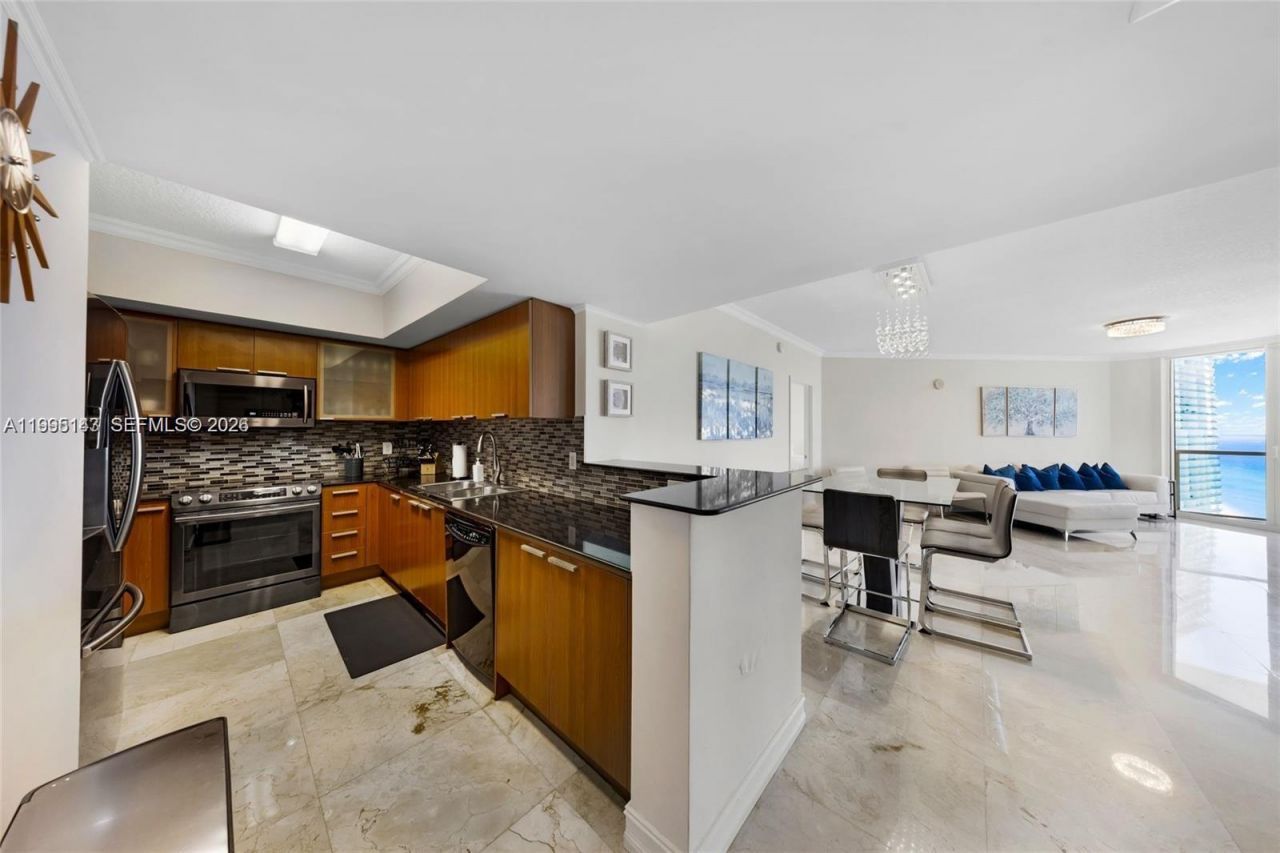 16699 Collins Ave, Unit 4006, Sunny Isles Beach, FL 33160 Photo