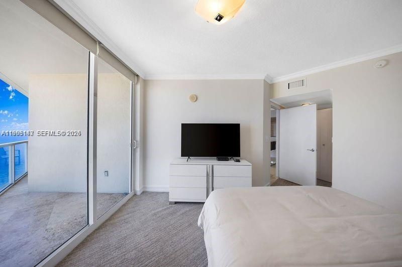 16699 Collins Ave, Unit 4006, Sunny Isles Beach, FL 33160 Photo