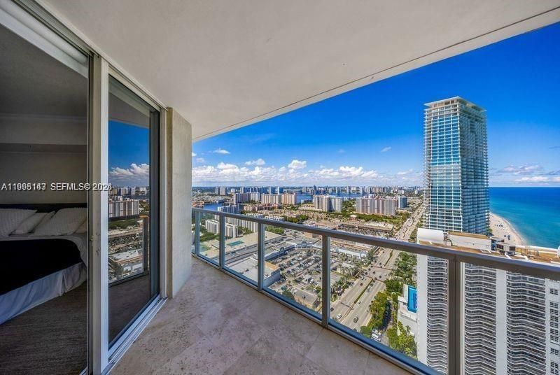 16699 Collins Ave, Unit 4006, Sunny Isles Beach, FL 33160 Photo