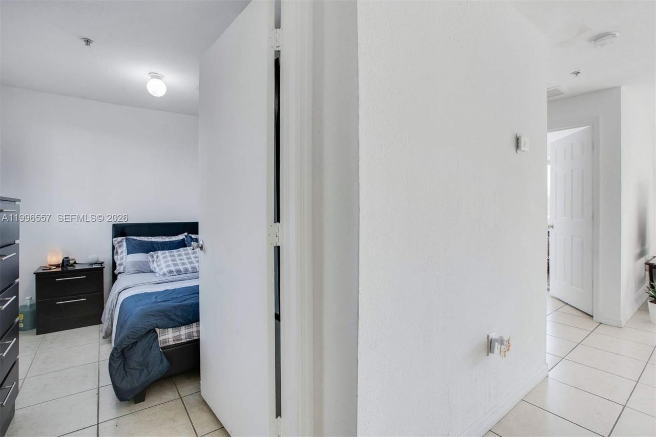1349 SW 3rd St, Unit 5, Miami, FL 33135 Photo