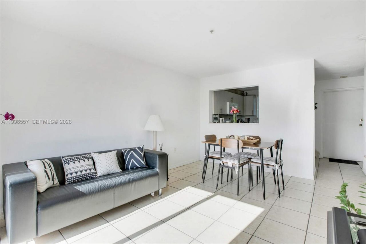 1349 SW 3rd St, Unit 5, Miami, FL 33135 Photo