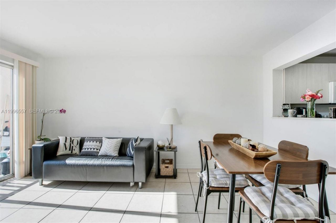 1349 SW 3rd St, Unit 5, Miami, FL 33135 Photo