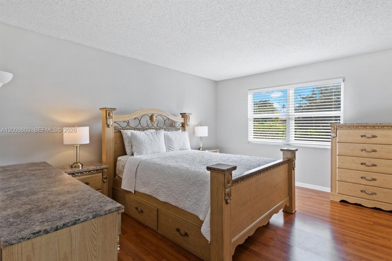 4119 Coral Springs Dr, Unit C6, Coral Springs, FL 33065 Photo