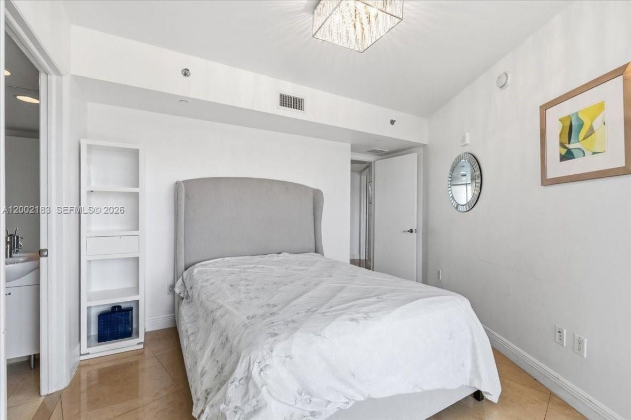 17201 Collins Ave, Unit 1107, Sunny Isles Beach, FL 33160 Photo