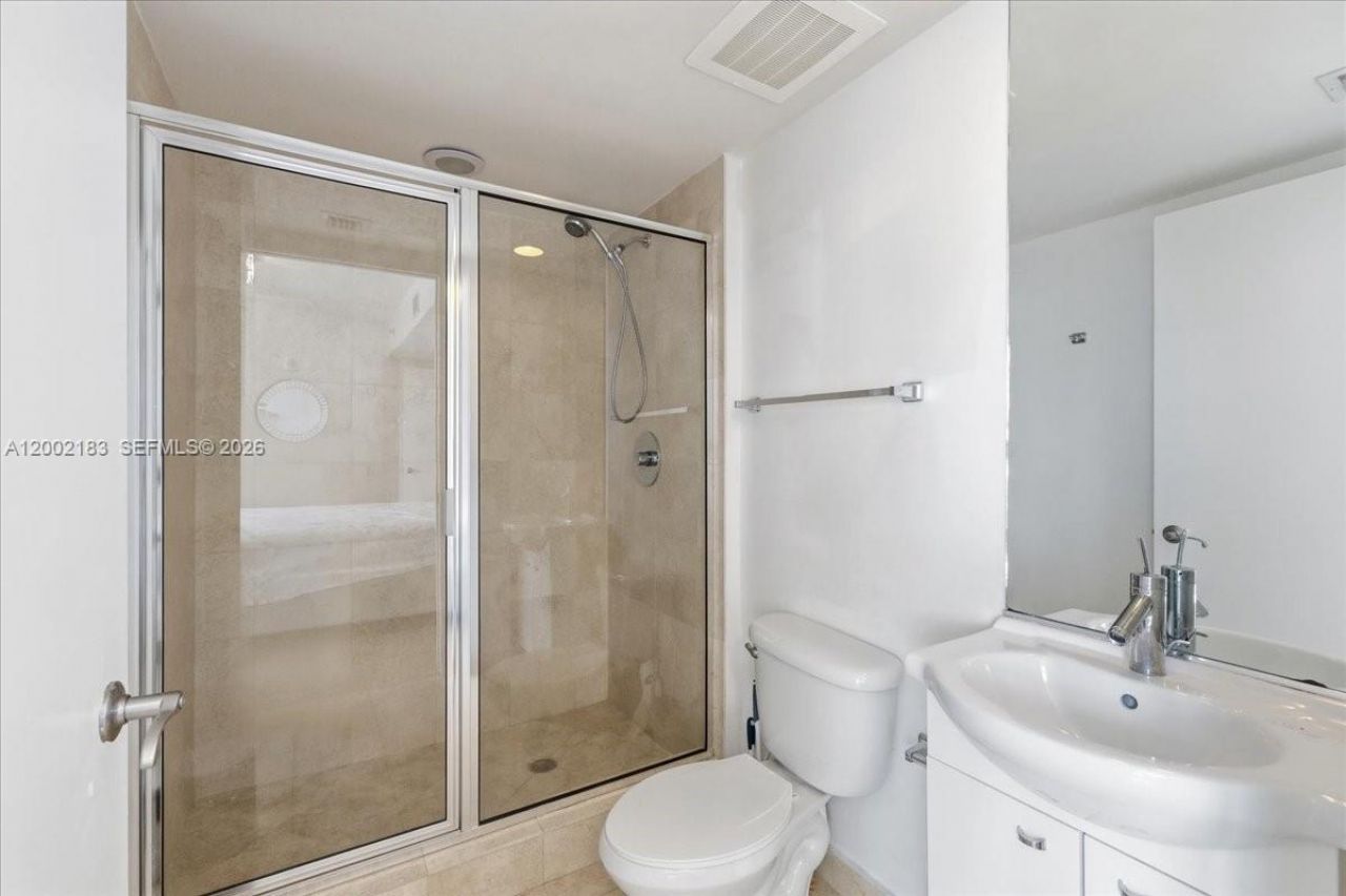 17201 Collins Ave, Unit 1107, Sunny Isles Beach, FL 33160 Photo