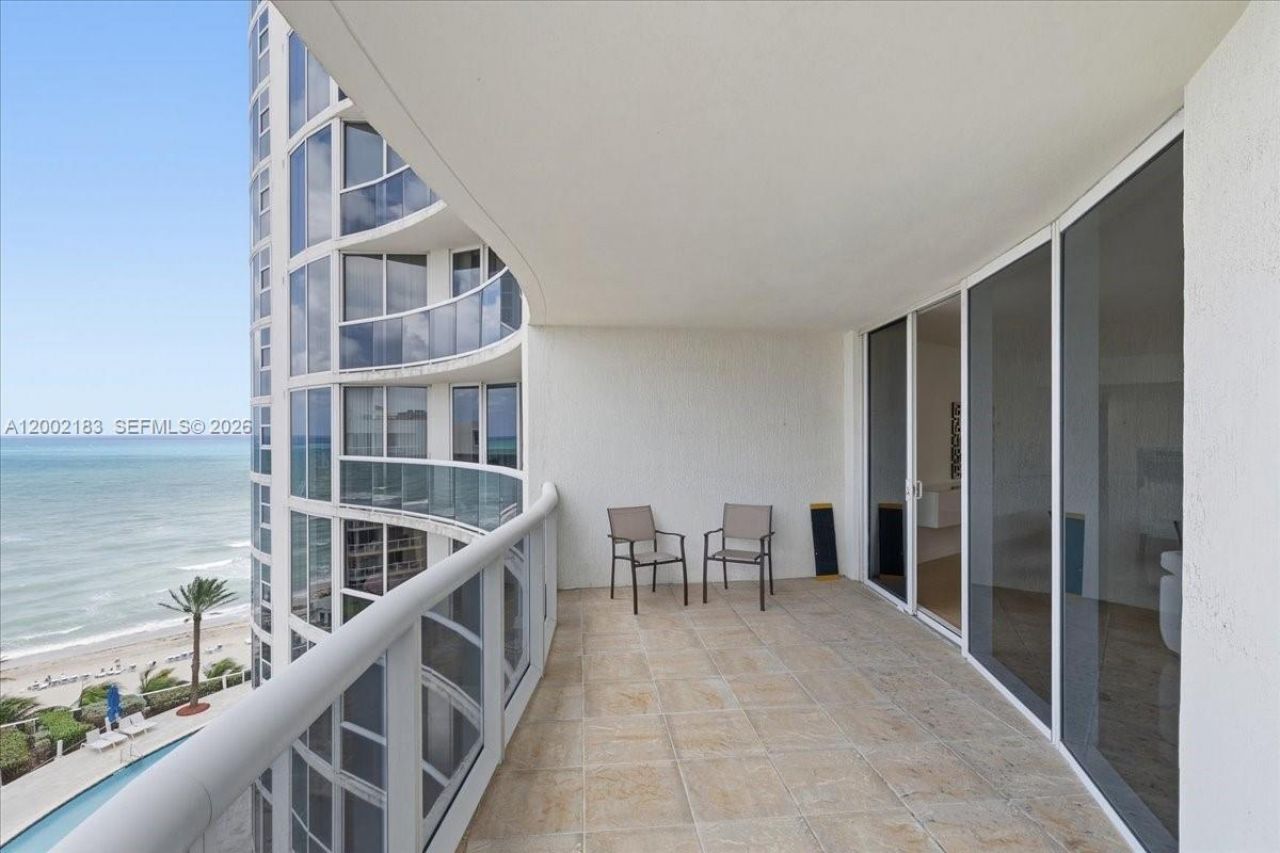 17201 Collins Ave, Unit 1107, Sunny Isles Beach, FL 33160 Photo
