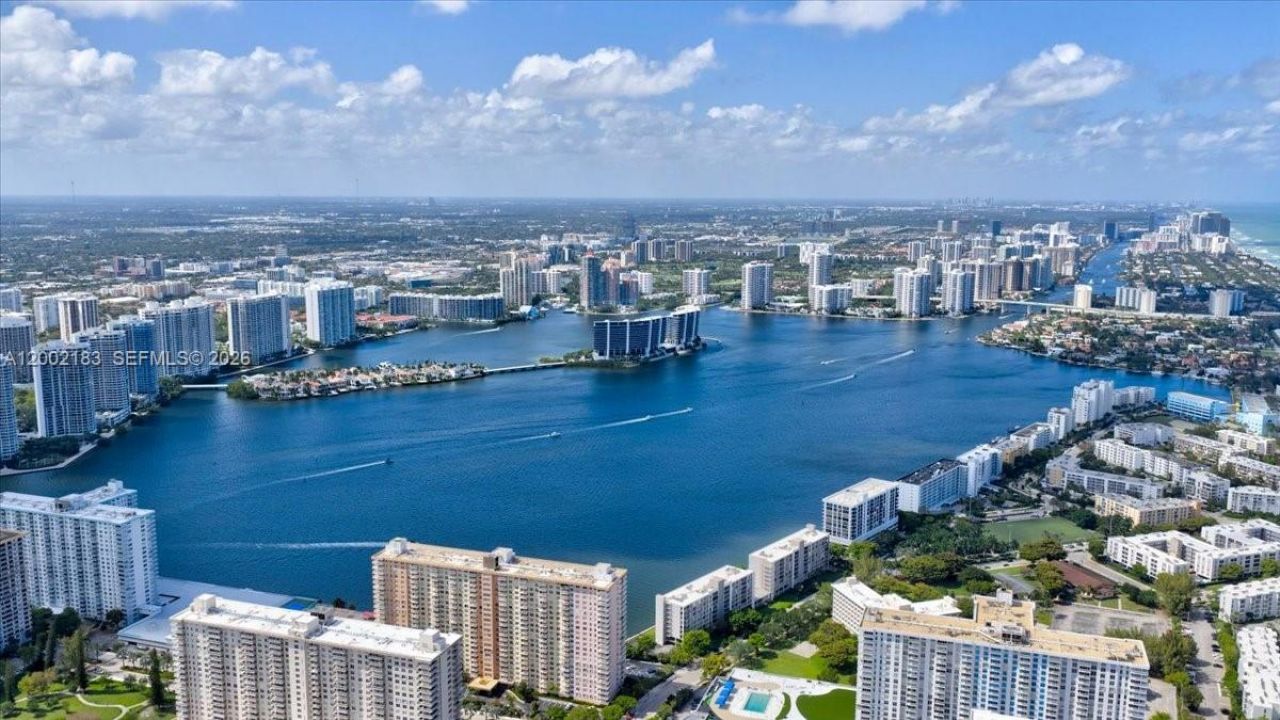 17201 Collins Ave, Unit 1107, Sunny Isles Beach, FL 33160 Photo