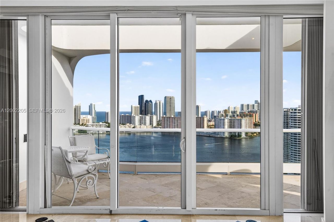 7000 Island Blvd, Unit PH-02, Aventura, FL 33160 Photo