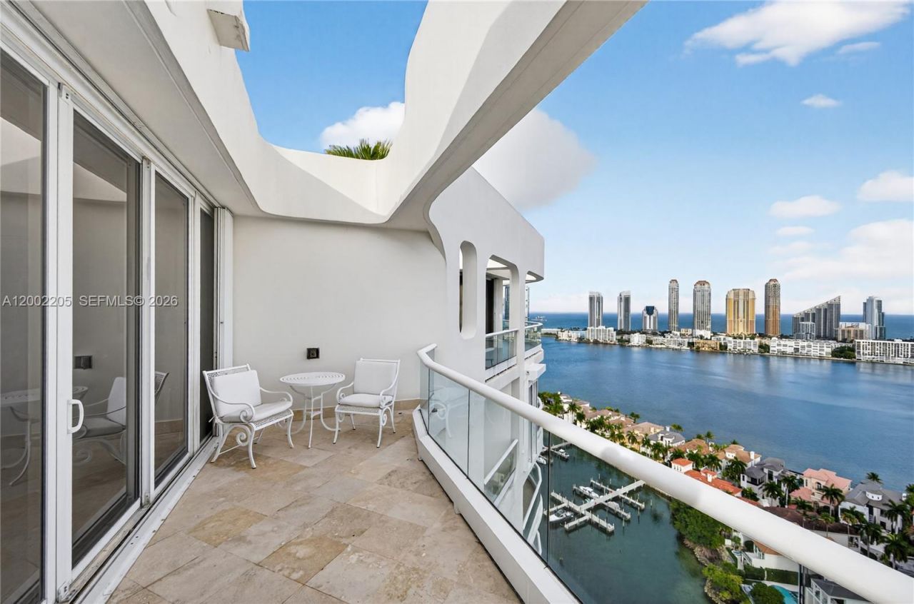 7000 Island Blvd, Unit PH-02, Aventura, FL 33160 Photo