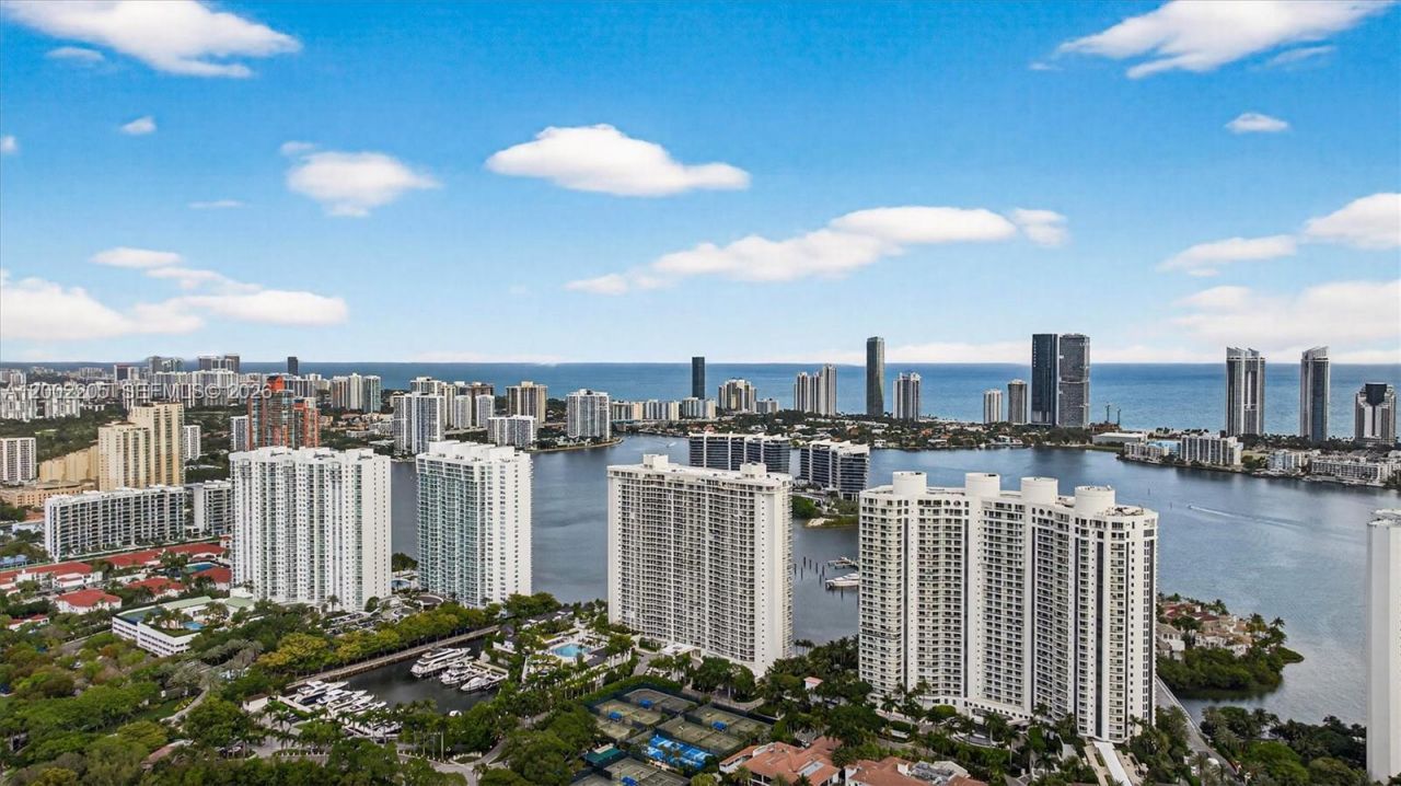 7000 Island Blvd, Unit PH-02, Aventura, FL 33160 Photo