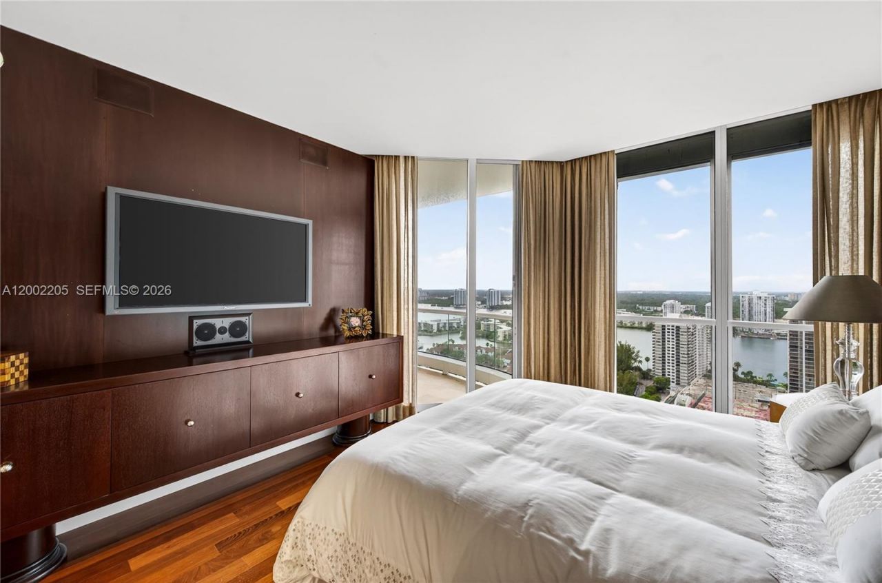 7000 Island Blvd, Unit PH-02, Aventura, FL 33160 Photo