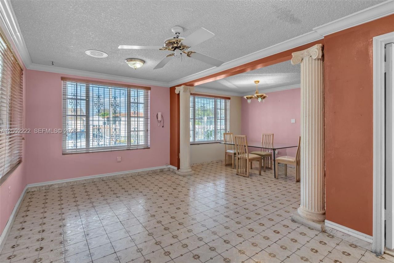 3194 SW 6th St, Miami, FL 33135 Photo