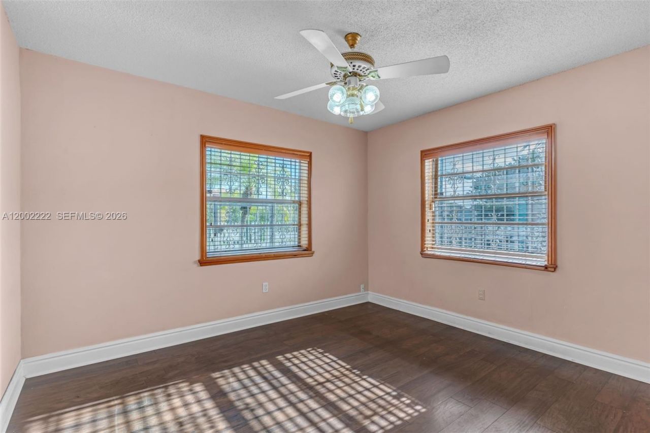 3194 SW 6th St, Miami, FL 33135 Photo