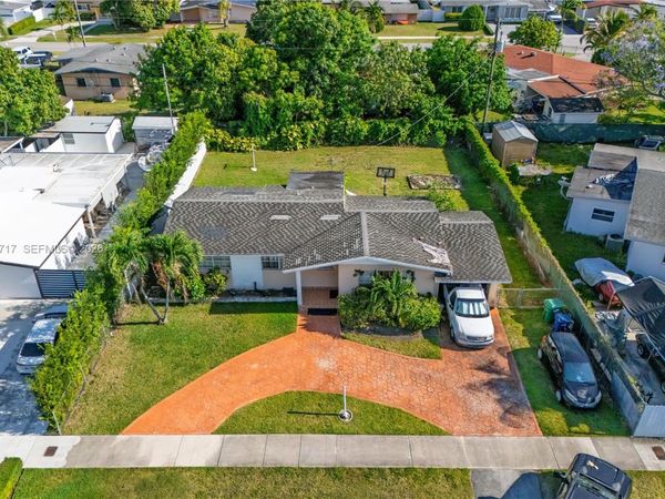11960 SW 176th St, Miami, FL 33177