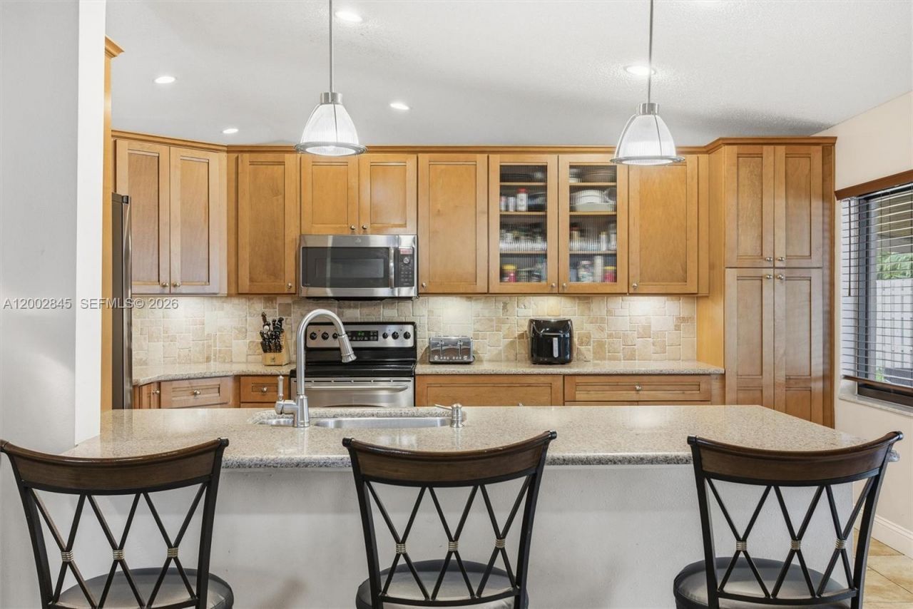 921 Monticello Ave, Davie, FL 33325 Photo