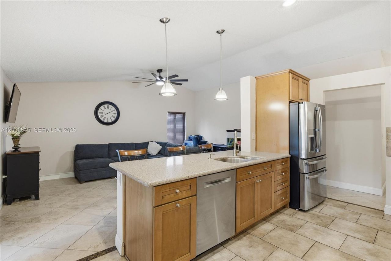 921 Monticello Ave, Davie, FL 33325 Photo