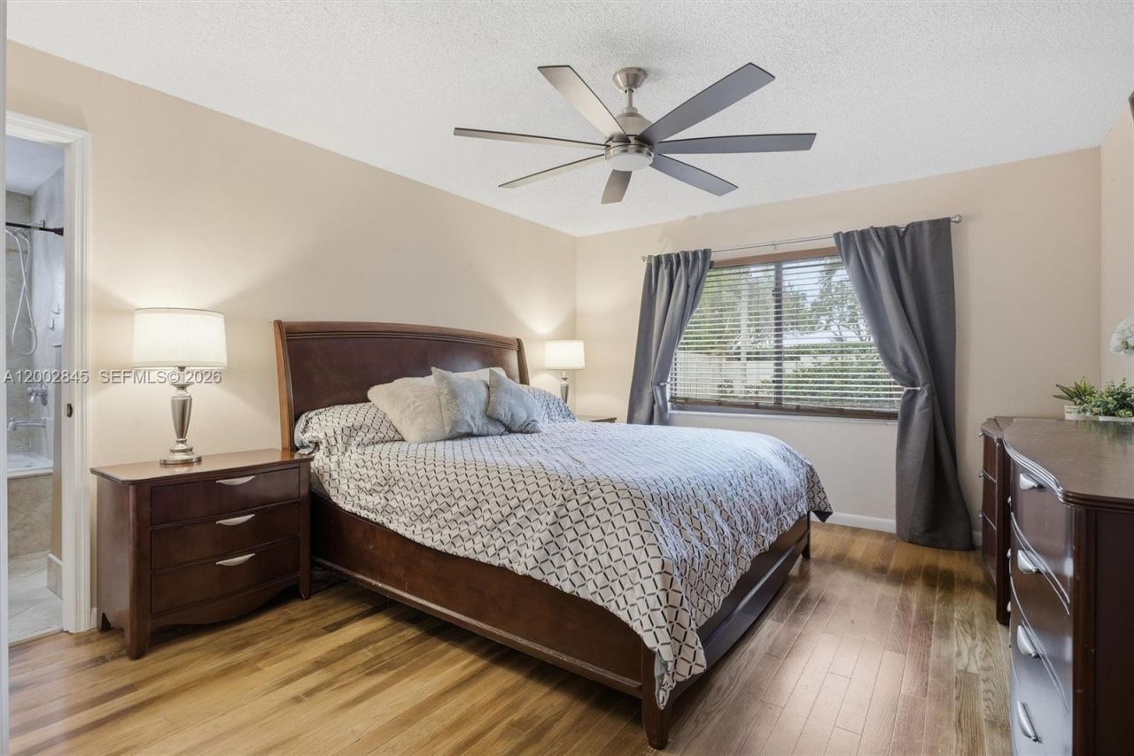 921 Monticello Ave, Davie, FL 33325 Photo