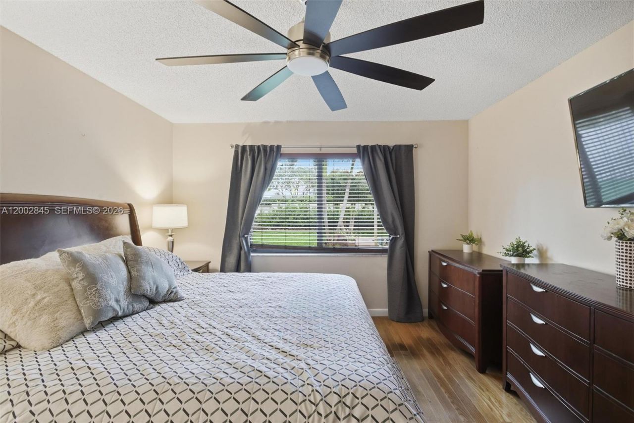 921 Monticello Ave, Davie, FL 33325 Photo