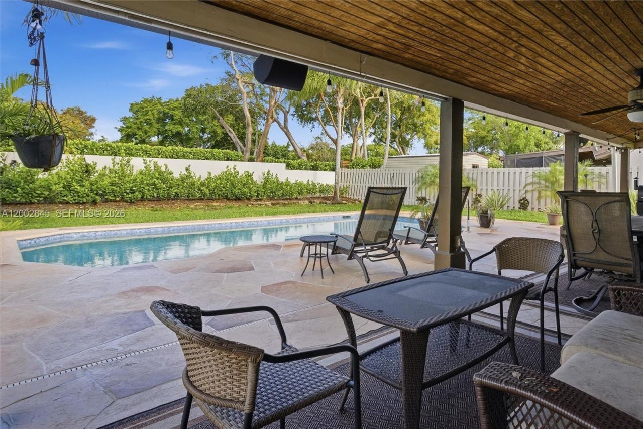 921 Monticello Ave, Davie, FL 33325 Photo