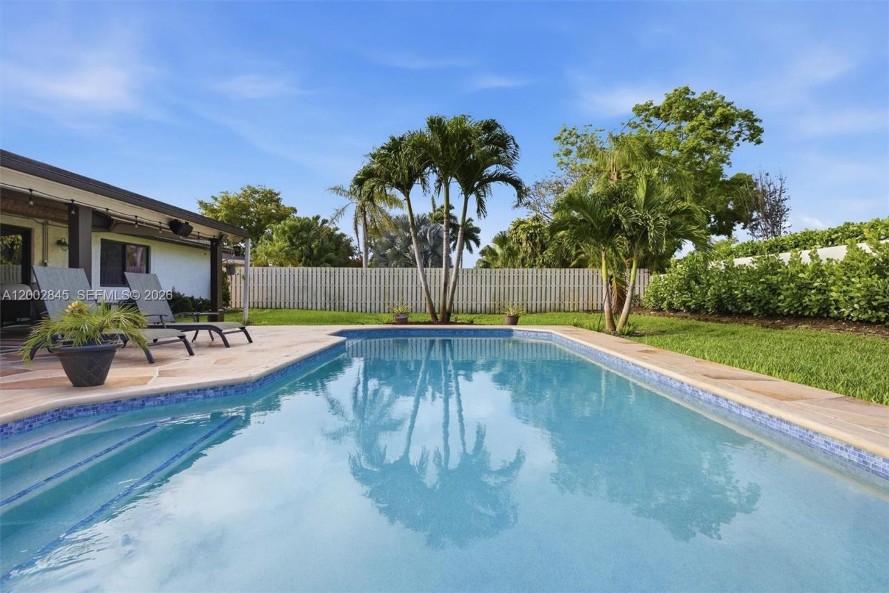 921 Monticello Ave, Davie, FL 33325 Photo