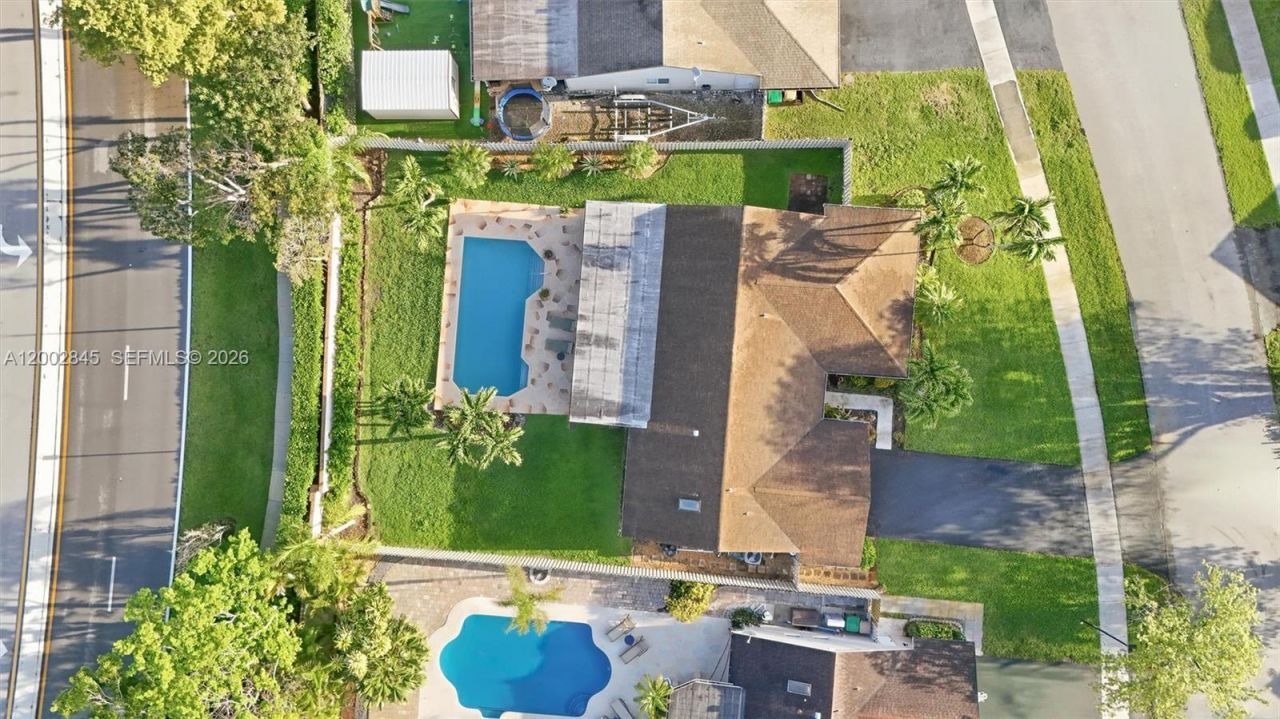 921 Monticello Ave, Davie, FL 33325 Photo