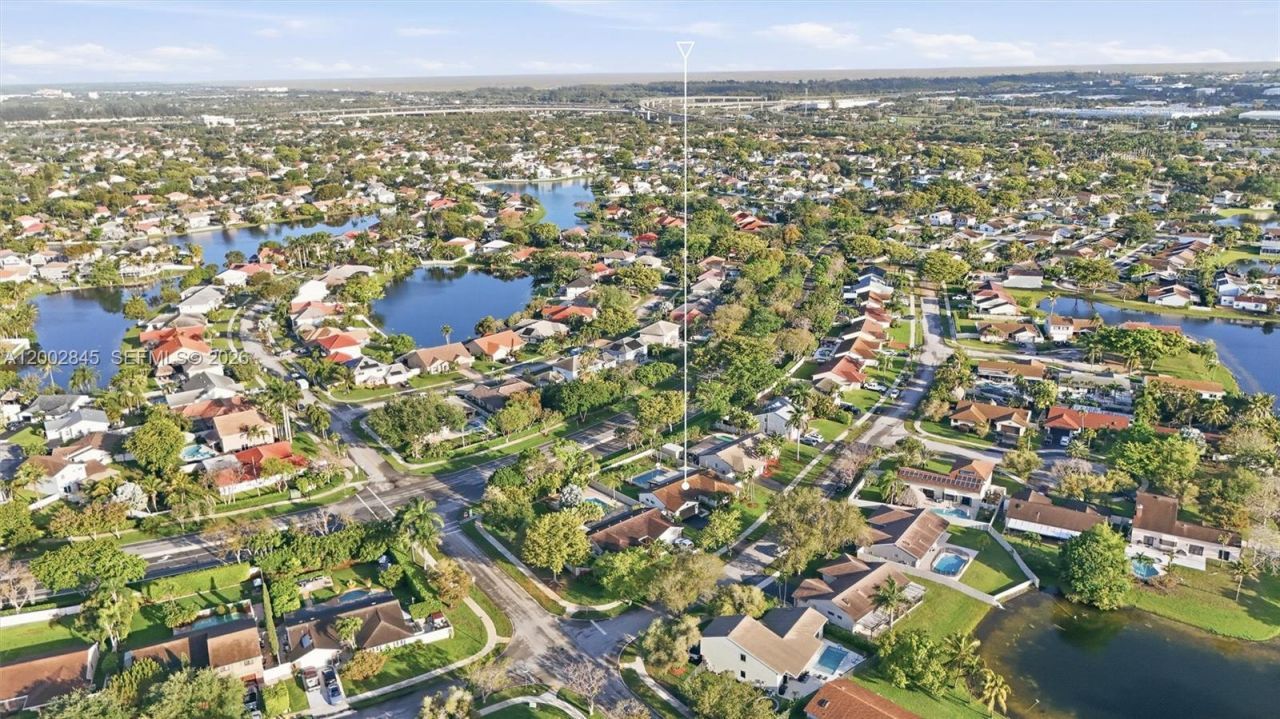 921 Monticello Ave, Davie, FL 33325 Photo