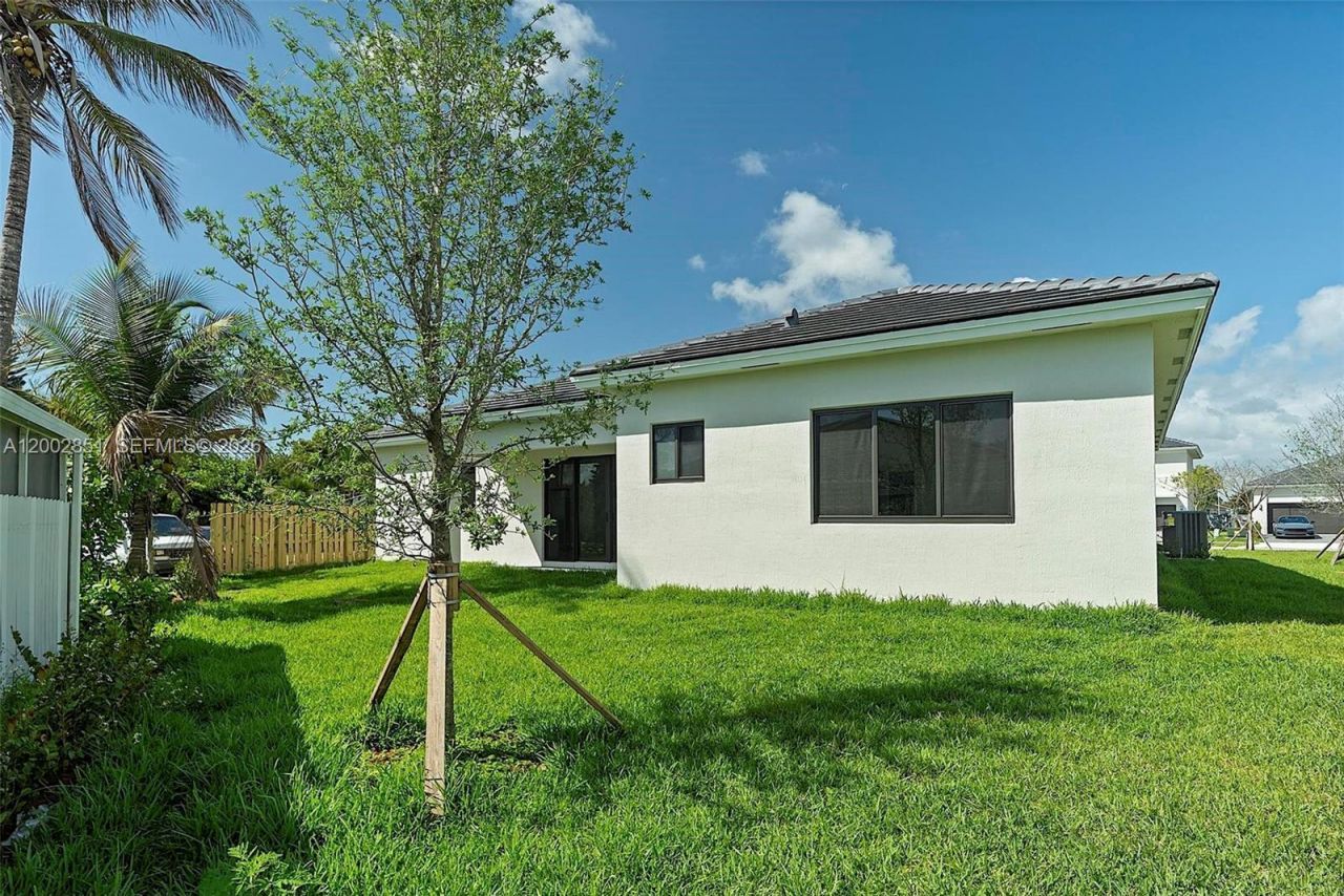 20943 SW 96th Ct, Cutler Bay, FL 33189 Photo