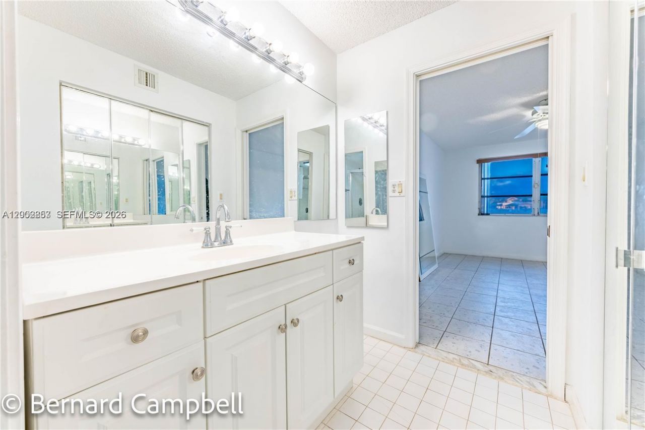 7264 S Devon Dr, Unit 112, Tamarac, FL 33321 Photo