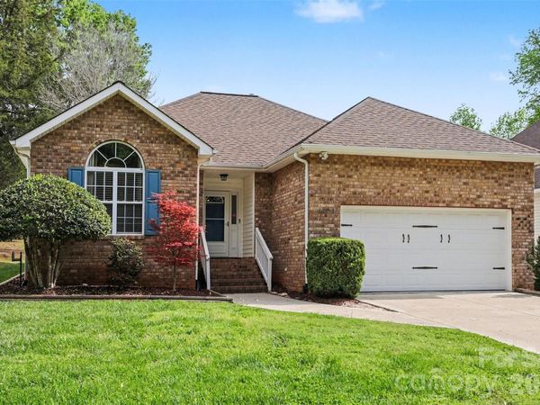 4404 Stonefield Drive , Charlotte, NC 28269