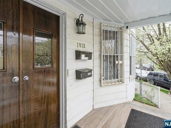 1012 Paterson Plank Road, NORTH BERGEN, NJ 07047