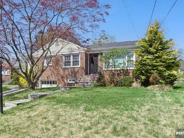 39 Glen Avenue, MILLBURN, NJ 07041