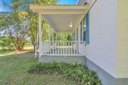 130 Lees Drive photo 4