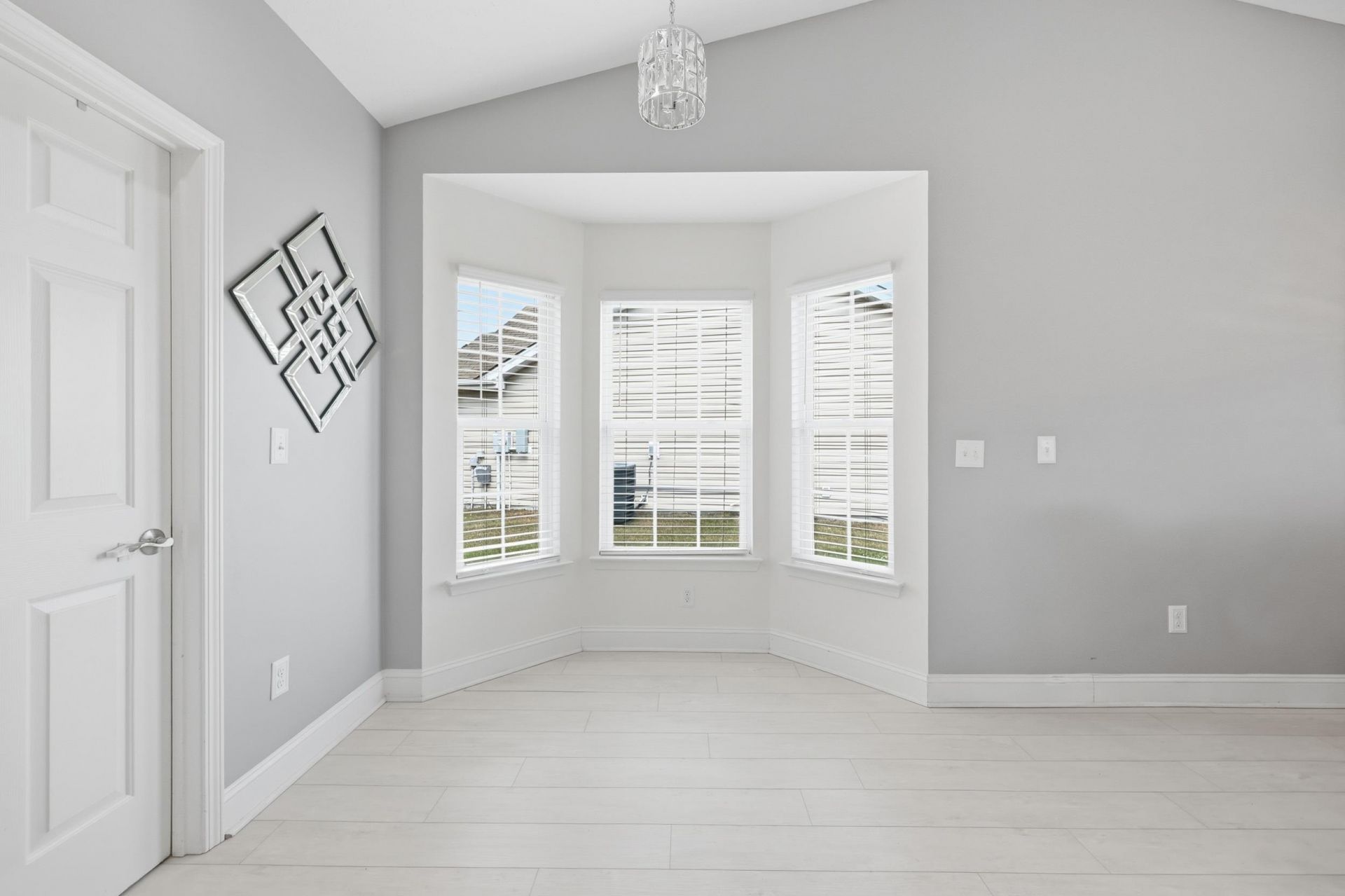 4508 E Walkerton Rd.  Photo 14