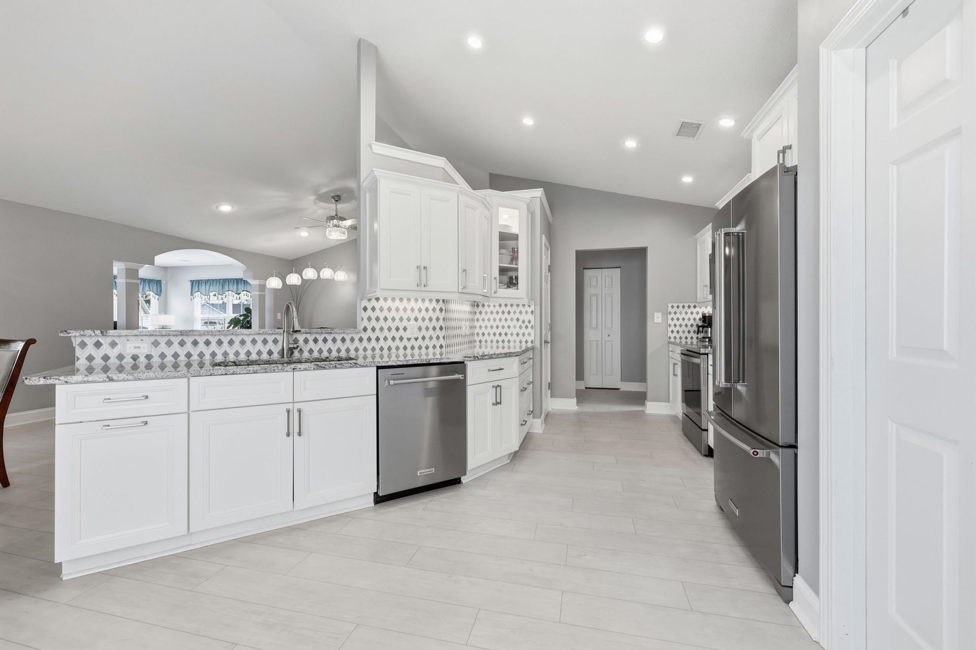 4508 E Walkerton Rd.  Photo 4