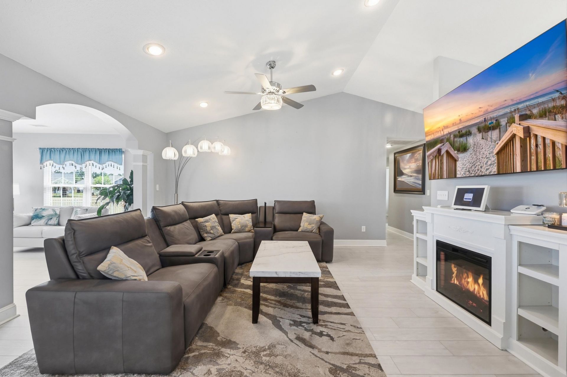 4508 E Walkerton Rd.  Photo 8