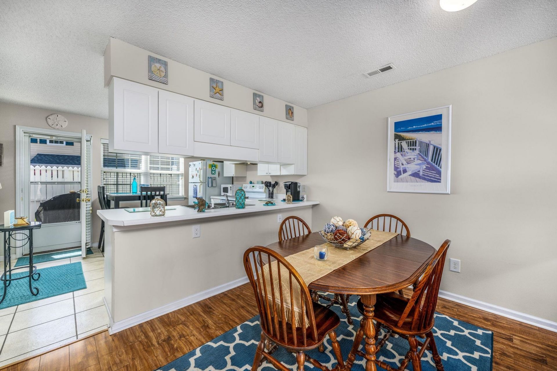 101 Barnwell St.  Photo 10