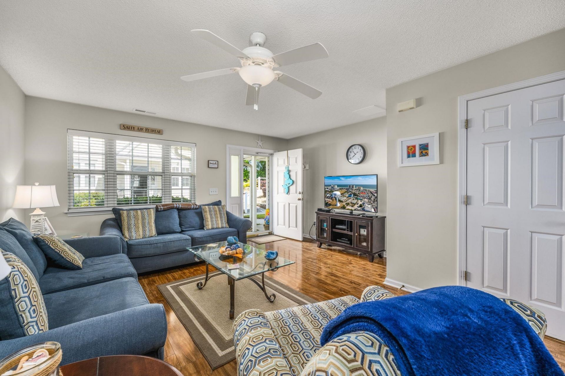 101 Barnwell St.  Photo 6