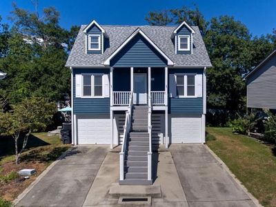 922 Salt Pl., Murrells Inlet, SC 29576