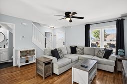 922 Salt Pl. photo 4