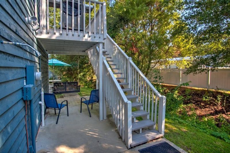 922 Salt Pl. Photo 31