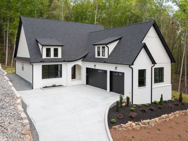 215 Wahuhu Lane, Loudon, TN 37774