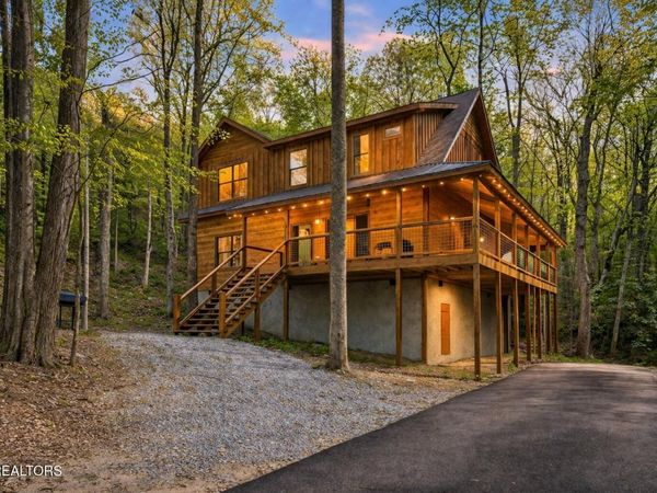 3045 Jones Creek Lane, Sevierville, TN 37862