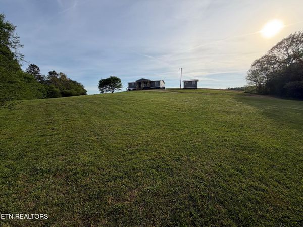 33633 Pond Creek Rd, Philadelphia, TN 37846