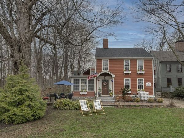 356 Main St, Amesbury, MA 01913