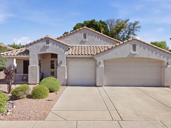 8234 W HARMONY Lane, Peoria, AZ 85382
