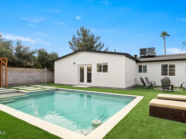 2231 N SUNSET Drive, Tempe, AZ 85288