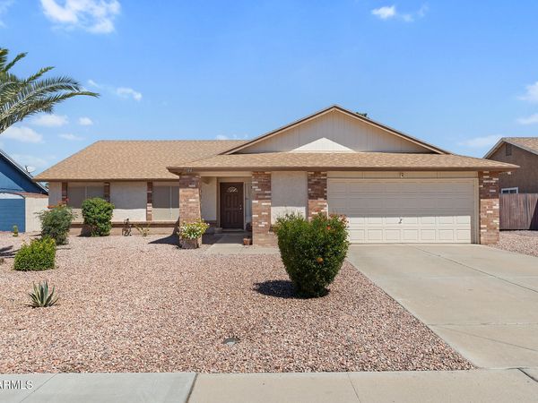 7944 W DAHLIA Drive, Peoria, AZ 85381
