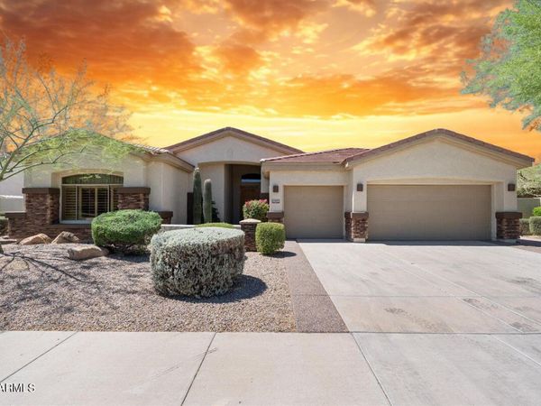 17657 W WILLOW Drive, Goodyear, AZ 85338