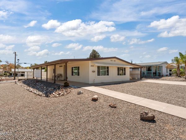 2045 W SMOKETREE Drive, Wickenburg, AZ 85390