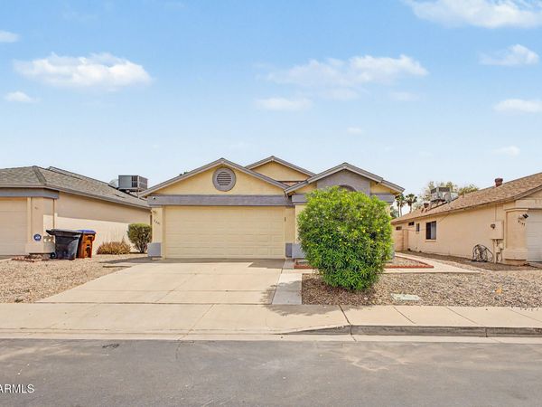 9201 N 70TH Drive, Peoria, AZ 85345